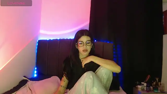 ily bea online show from December 22, 2025, 1:17 am