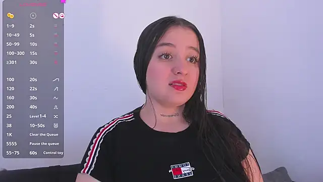 Sabrina Lennox online show from June 10, 2026, 2:02 am