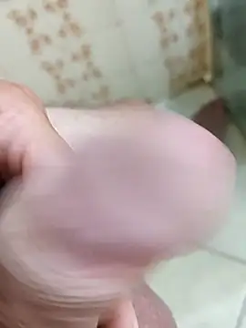 Snapshot of carvalhesco chatting on January 7, 2026, 2:49 am carvalhesco online show from January 7, 2026, 2:49 am