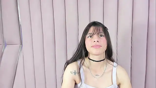 Snapshot of Sasha_Petitte chatting on February 7, 2026, 3:36 am Sasha Petitte online show from February 7, 2026, 3:36 am