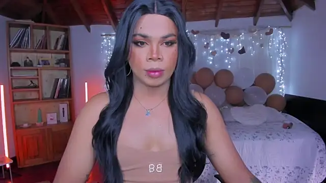 CuteRomi online show from February 18, 2026, 5:53 pm