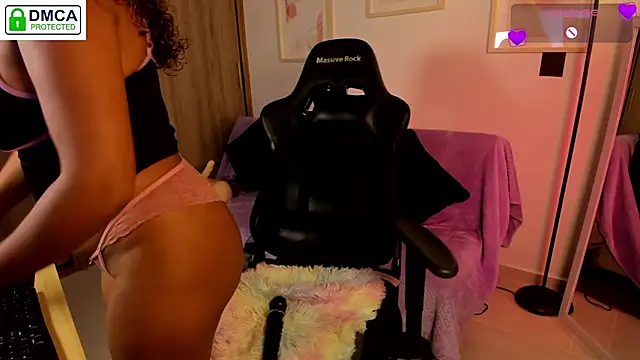 aleja montiel   online show from November 6, 2025, 12:42 pm