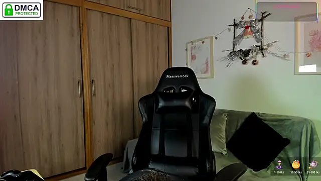 aleja montiel   online show from December 3, 2025, 12:59 pm