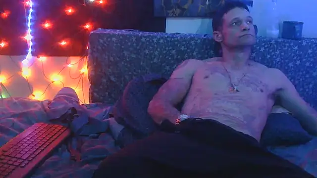 TheOneYouLove69 online show from November 4, 2025, 11:52 pm