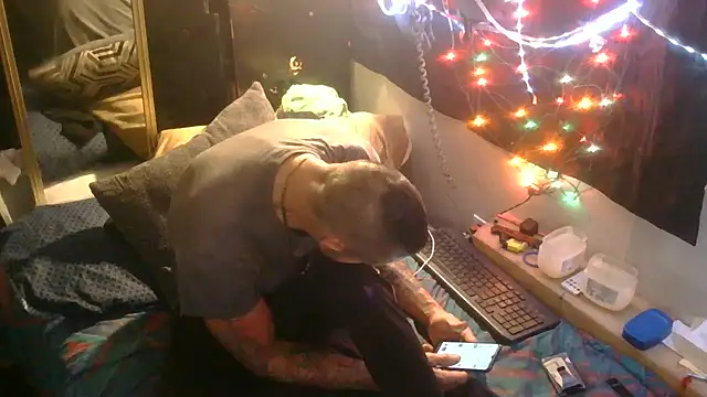 TheOneYouLove69 online show from February 19, 2026, 7:55 pm