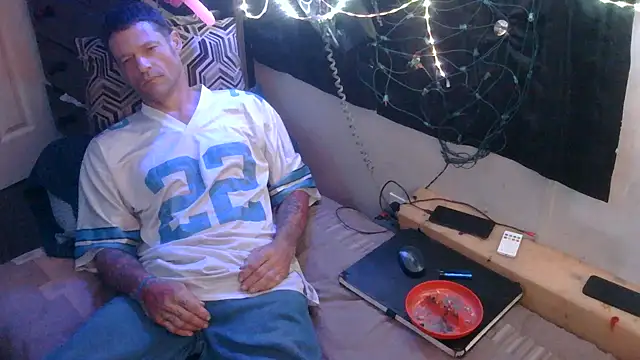 TheOneYouLove69 online show from February 12, 2026, 4:29 pm