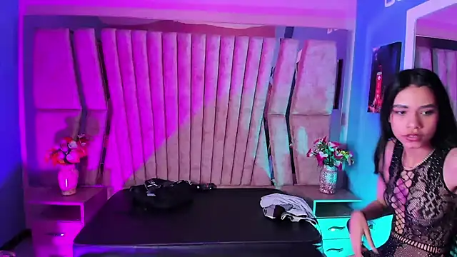 Snapshot of Jasmin_Skinny chatting on February 22, 2025, 9:01 am Jasmin Skinny online show from February 22, 2025, 9:01 am