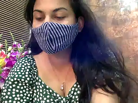 Snapshot of HaaniKaur chatting on March 11, 2025, 7:57 am HaaniKaur online show from March 11, 2025, 7:57 am