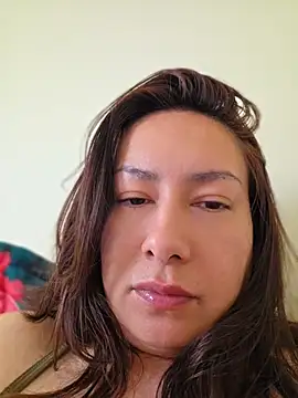 xLadyScarlettx online show from April 15, 2026, 1:59 pm