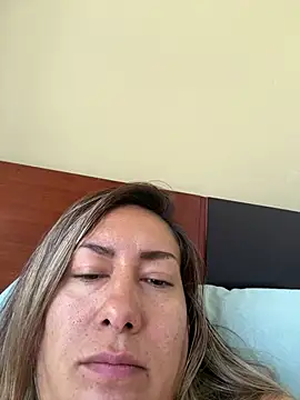 Snapshot of xLadyScarlettx chatting on March 8, 2025, 12:44 am xLadyScarlettx online show from March 8, 2025, 12:44 am
