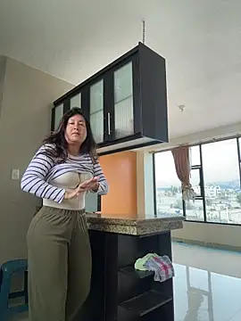 xLadyScarlettx online show from October 28, 2025, 1:43 pm