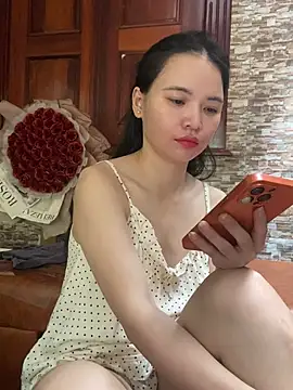 LiLi-Kirix99 online show from July 19, 2026, 7:06 am