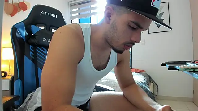 mateoleonee online show from October 22, 2025, 4:17 pm