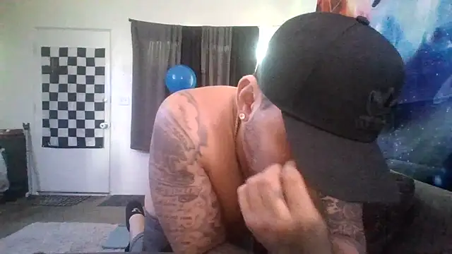 Snapshot of Antoniothedon chatting on June 18, 2026, 11:21 pm Antoniothedon online show from June 18, 2026, 11:21 pm