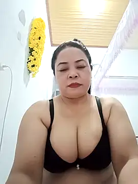 Sexy-bigtits2024 online show from December 31, 2024, 2:36 pm