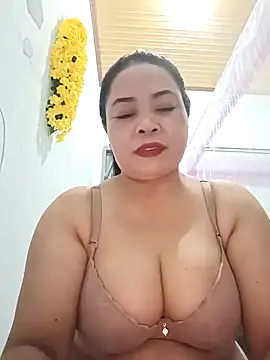 Sexy-bigtits2024 online show from December 18, 2024, 1:02 pm