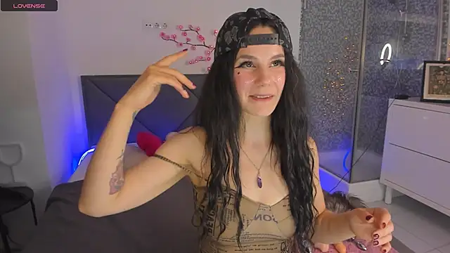 CassieEvans online show from May 23, 2026, 5:39 am
