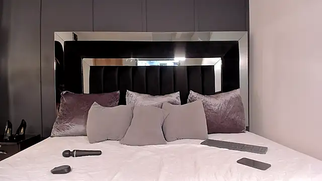 fabiana rodriguez online show from January 14, 2026, 10:35 pm