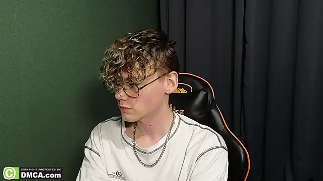 Keytaro online show from February 20, 2026, 1:13 am