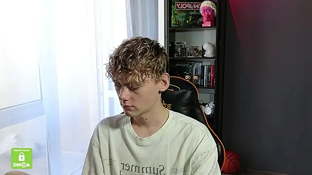 Keytaro online show from September 24, 2025, 10:22 am