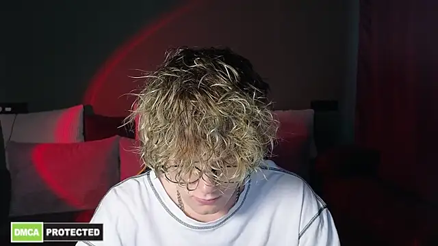 Keytaro online show from April 8, 2026, 6:26 am