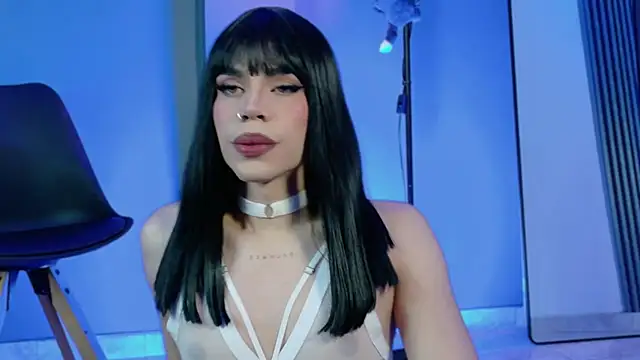 LucyGiraldo online show from September 27, 2025, 1:23 am