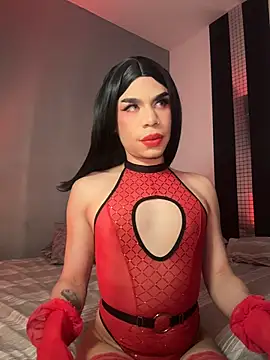 Snapshot of LucyGiraldo chatting on June 24, 2026, 5:00 pm LucyGiraldo online show from June 24, 2026, 5:00 pm