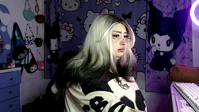 lussyevans24 online show from March 30, 2026, 2:35 am