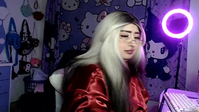 lussyevans24 online show from June 4, 2026, 5:01 am