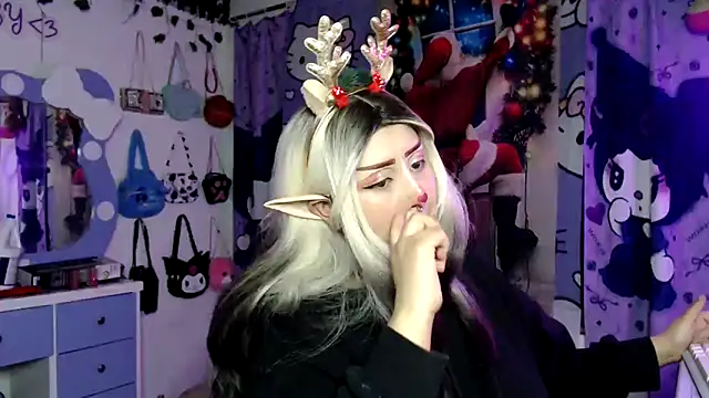 lussyevans24 online show from December 19, 2025, 5:43 am