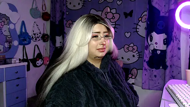 lussyevans24 online show from March 2, 2026, 7:15 am