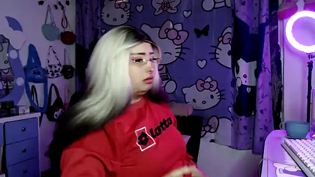 lussyevans24 online show from March 12, 2026, 2:39 am