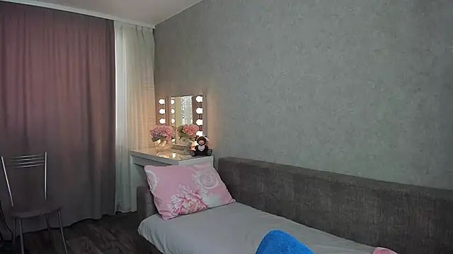 Snapshot of angelica_marquise chatting on March 21, 2025, 8:39 am angelica marquise online show from March 21, 2025, 8:39 am