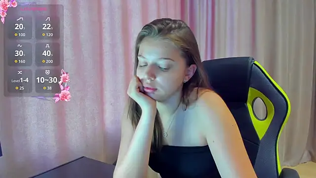Nicky Rosee online show from August 6, 2026, 1:44 am