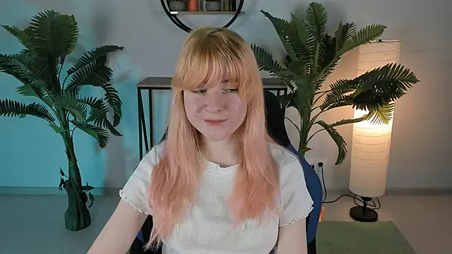 LexiWenford online show from March 11, 2025, 5:46 am