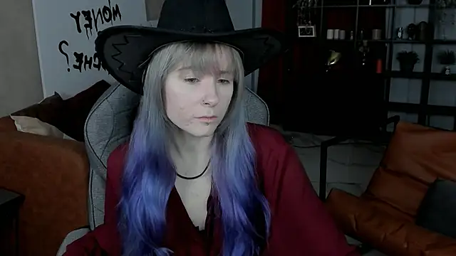 LexiWenford online show from October 29, 2025, 2:43 am