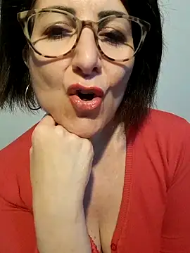 Viola8p online show from October 28, 2025, 3:33 pm