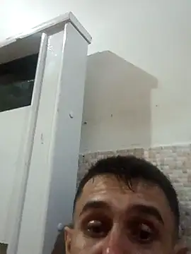 Snapshot of noiadosub chatting on February 15, 2026, 8:13 am noiadosub online show from February 15, 2026, 8:13 am