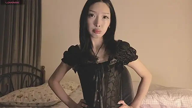 fairy di online show from September 12, 2025, 9:25 pm