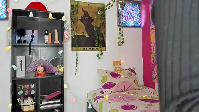 kittyzenn online show from March 17, 2025, 6:00 pm