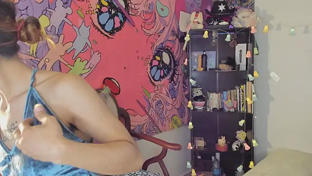 kittyzenn online show from November 22, 2025, 6:18 pm