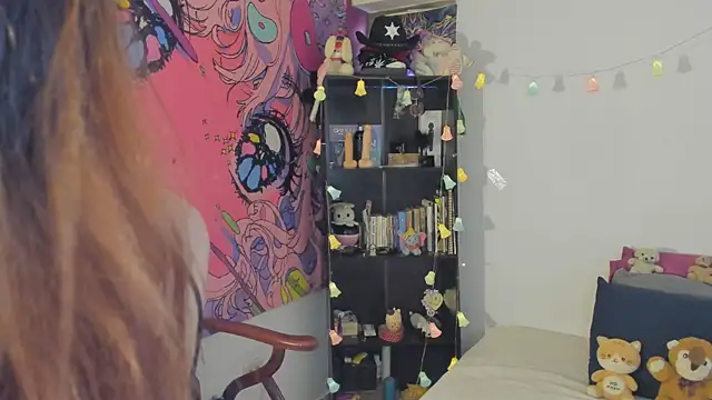 kittyzenn online show from November 28, 2025, 5:13 pm