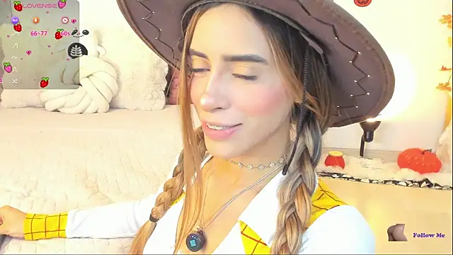 StormiRusso online show from October 24, 2025, 1:37 am