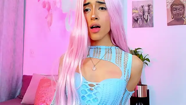 StormiRusso online show from January 22, 2025, 5:16 am