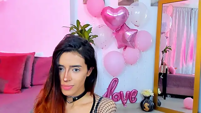 StormiRusso online show from February 5, 2025, 3:02 am