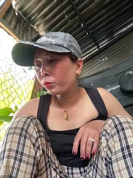 Linaannn online show from February 25, 2026, 7:08 am