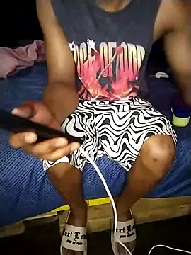 Convertiblechulo online show from March 22, 2026, 10:44 pm