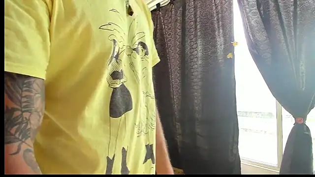 Snapshot of MARCELOANDLUCIAN chatting on September 28, 2025, 8:49 pm MARCELOANDLUCIAN online show from September 28, 2025, 8:49 pm