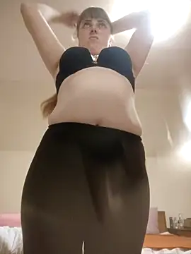 CoddessCrystal online show from February 25, 2026, 6:35 am