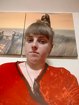 CoddessCrystal online show from April 2, 2026, 8:04 pm